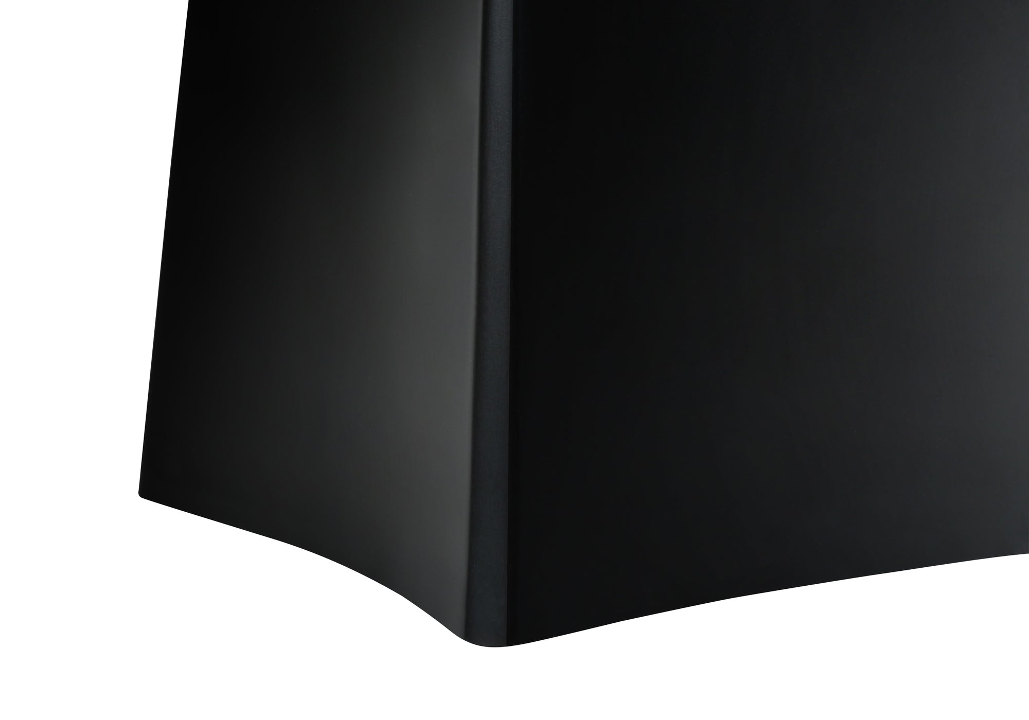 Triangle Table Lamp in Black Resin