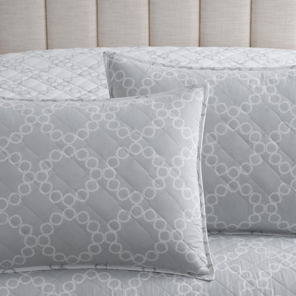 Clean Design Home® Palais Quilt Set