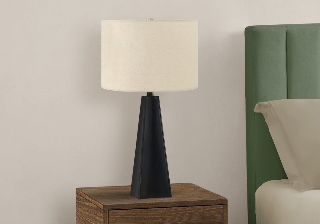 Triangle Table Lamp in Black Resin
