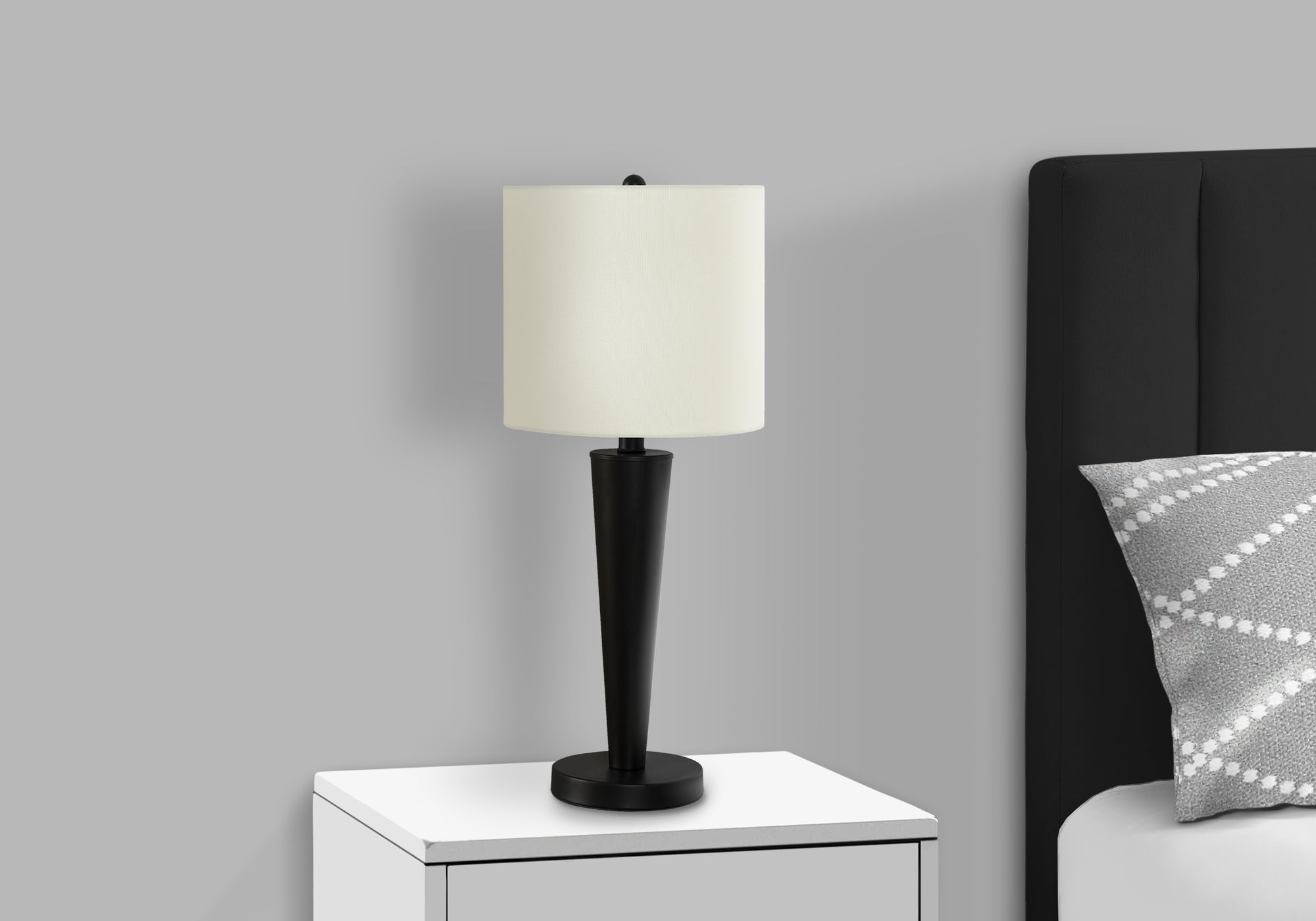 Table Lamp in Black Metal with USB port, set of 2