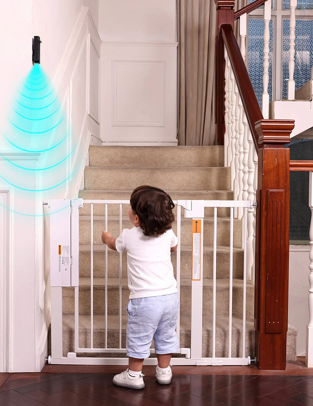 Smart Baby Gate with Infrared Auto-Unlock & Alarm | Sensepass by Babelio